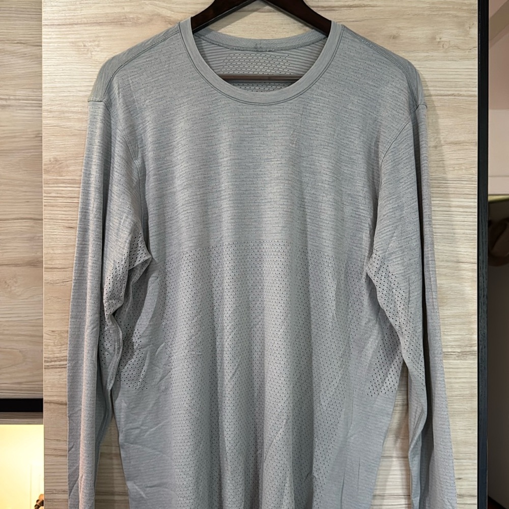 Vented light gray long sleeve Lululemon XL